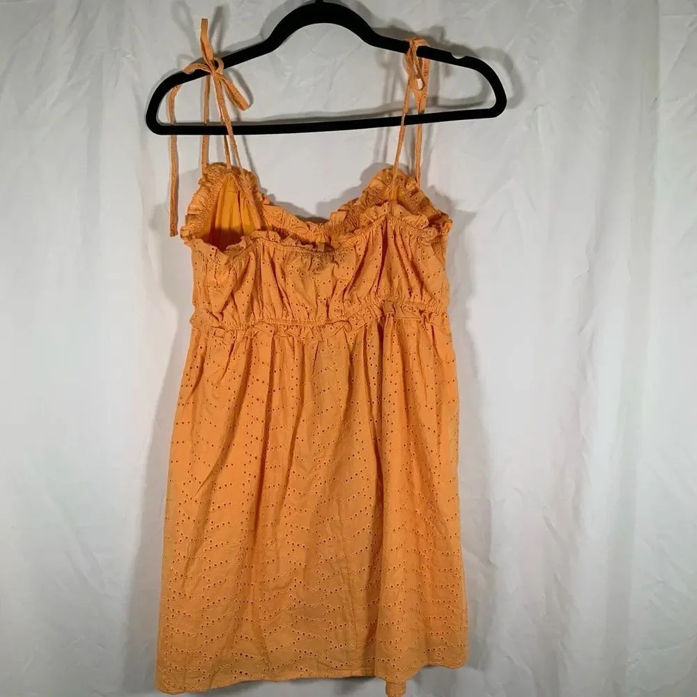 Le Lis Dress Women’s Medium Orange Eyelet Mini Dress NWT Cotton Blend - Picture 9 of 10